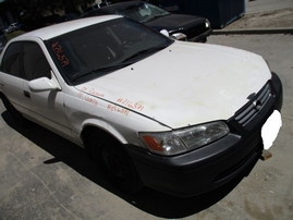 2001 TOYOTA CAMRY LE WHITE 2.2L AT  Z16371